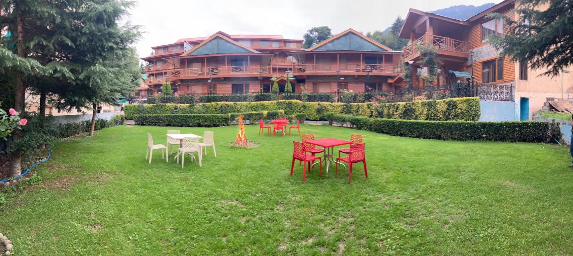 Hotel The North Wind In City Center, Manali 외부 사진