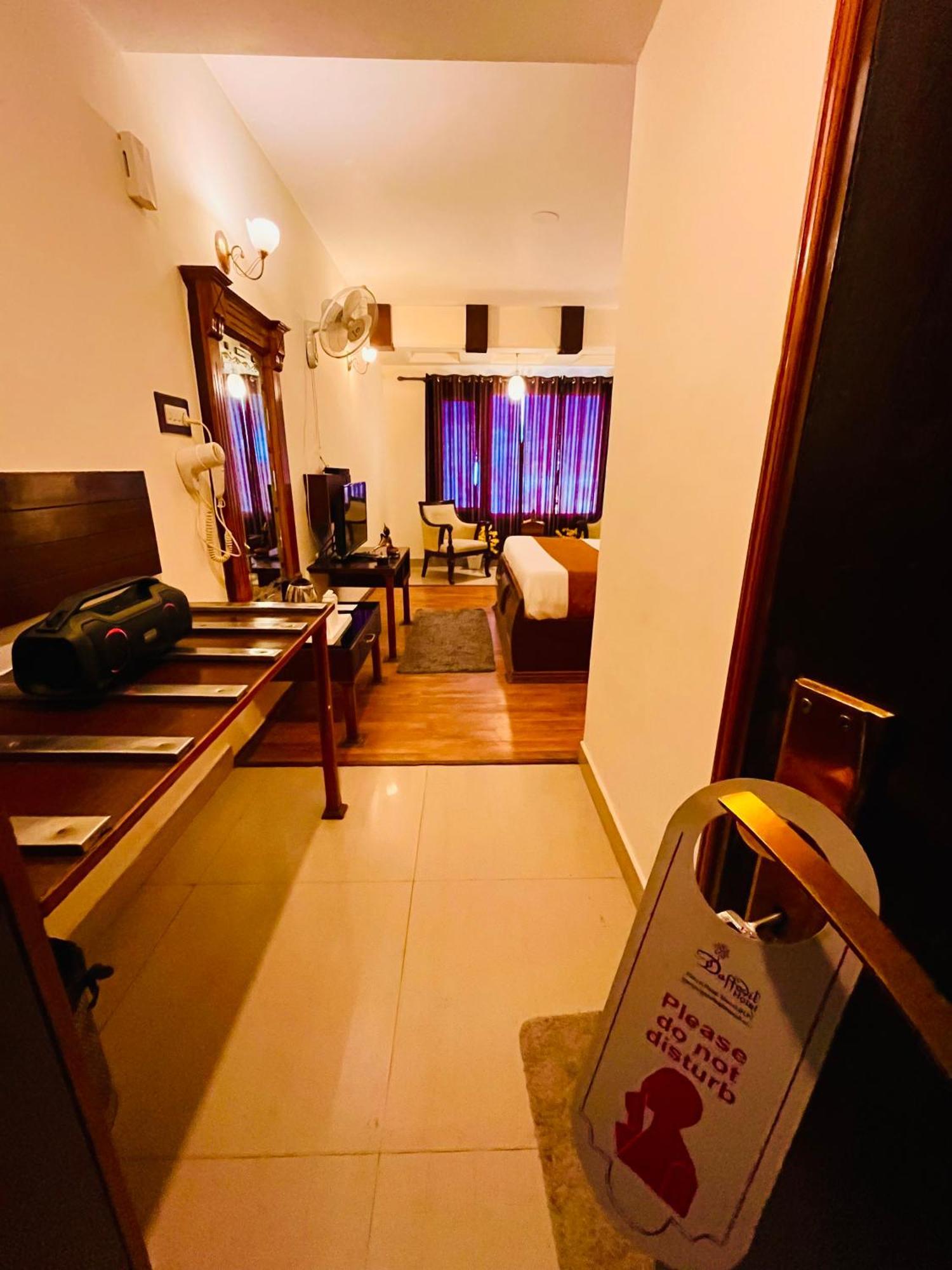 Hotel The North Wind In City Center, Manali 외부 사진